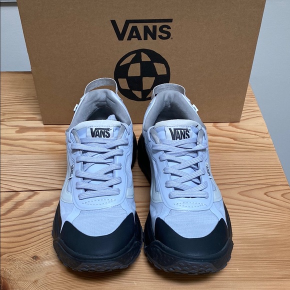 Vans Unisex W/M Mte Crosspath Light blue/gray and dark blue Hike/Sneakers w/box - Picture 2 of 6